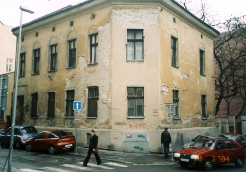 Nadstavba bytového domu na Podjavorinskej ul. č 2